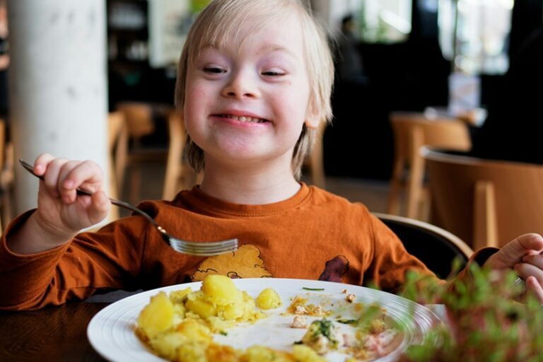 Crecimiento en niños y alimentación - Unsplash Pavol Stugel